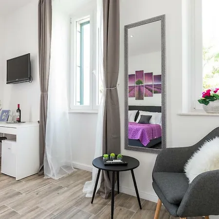 Guest house Seabed Rooms1 Split