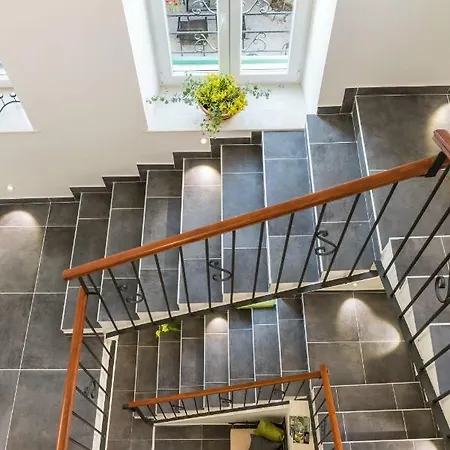 Konukevi Seabed Rooms1 4*