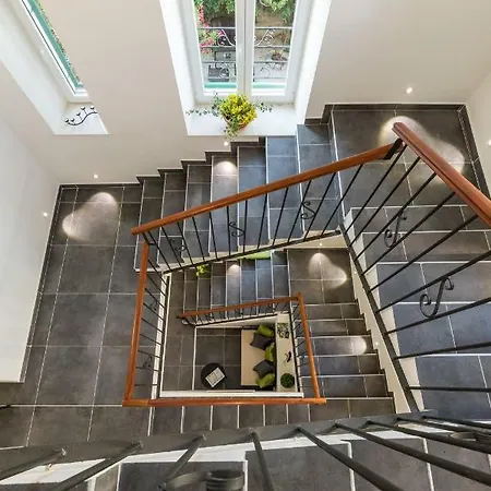 Seabed Rooms1 Konukevi 4*