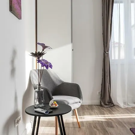 Πανσιόν Seabed Rooms1